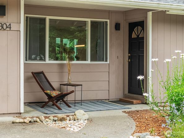 18304 McLean Road SW, Vashon WA 98070