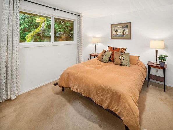 18304 McLean Road SW, Vashon WA 98070