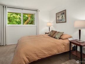 18304 McLean Road SW, Vashon WA 98070