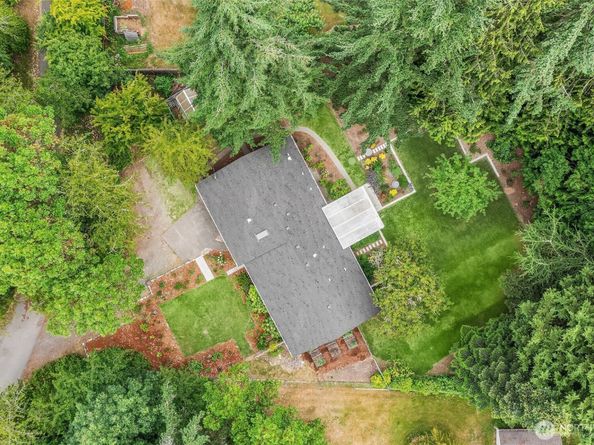 18304 McLean Road SW, Vashon WA 98070