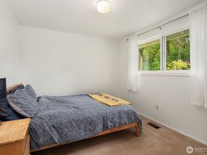 18304 McLean Road SW, Vashon WA 98070