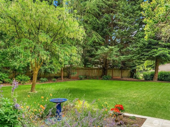 18304 McLean Road SW, Vashon WA 98070