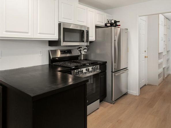 18304 McLean Road SW, Vashon WA 98070
