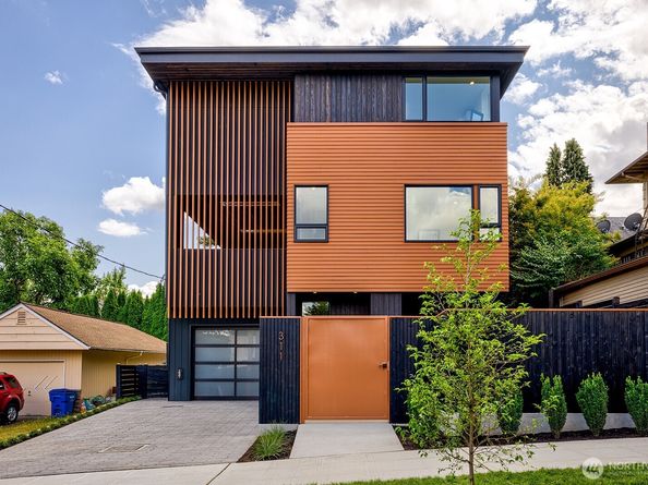 311 NE 59th Street, Seattle WA 98105