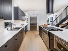 311 NE 59th Street, Seattle WA 98105
