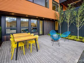 311 NE 59th Street, Seattle WA 98105