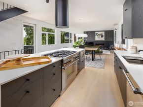 311 NE 59th Street, Seattle WA 98105