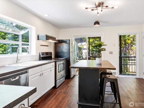 121 28th Avenue S, Seattle WA 98144