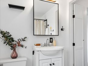 121 28th Avenue S, Seattle WA 98144