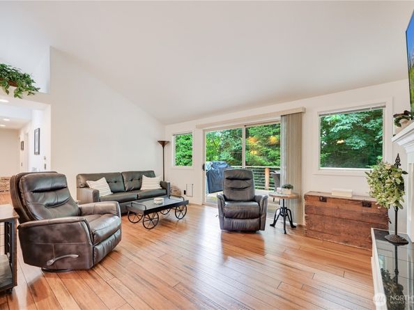 14079 117th Avenue NE, Kirkland WA 98034