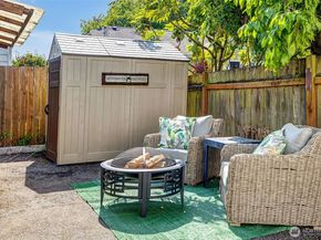 2711 NW 80th Street, Seattle WA 98117
