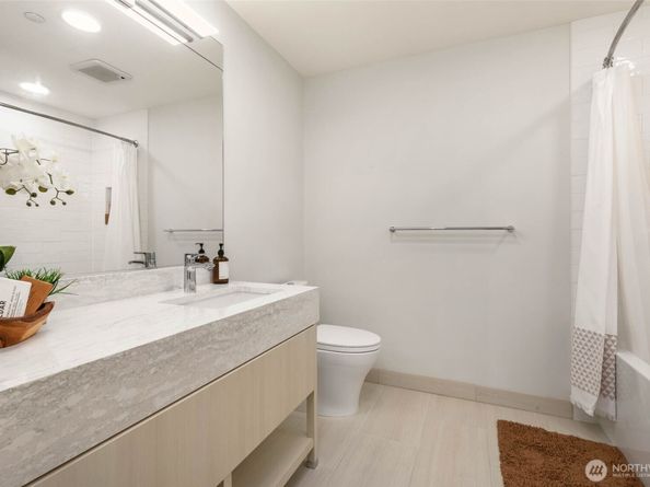 1250 Alki Avenue SW 1B, Seattle WA 98116