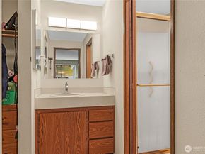 1541 Sheridan C2, Bremerton WA 98310