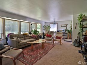 11219 4th Place S, Seattle WA 98168