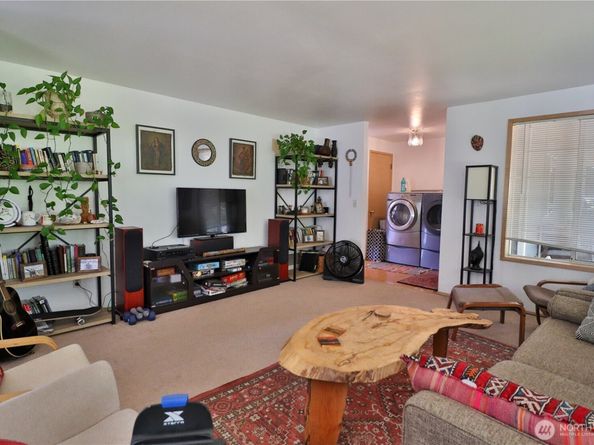 11219 4th Place S, Seattle WA 98168
