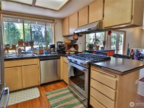 11219 4th Place S, Seattle WA 98168