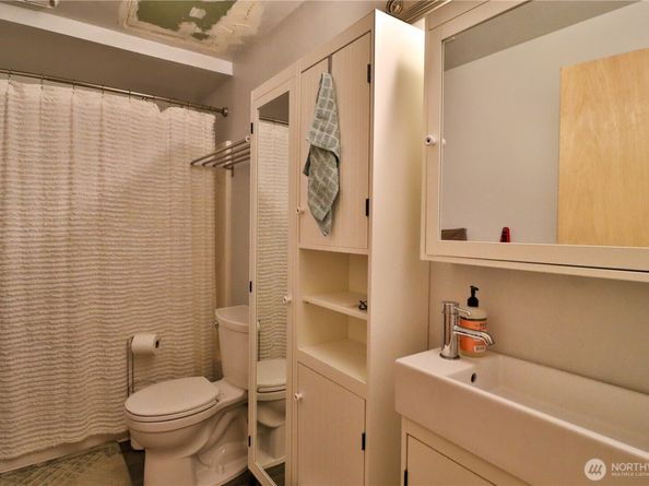 11219 4th Place S, Seattle WA 98168