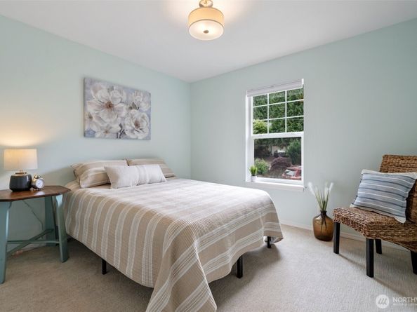 7612 Sandy Way NE, Poulsbo WA 98370