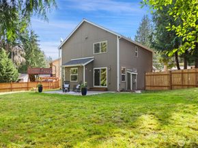7612 Sandy Way NE, Poulsbo WA 98370