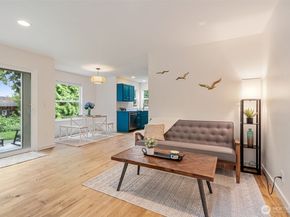 7612 Sandy Way NE, Poulsbo WA 98370