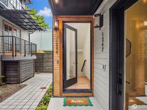 1244 15th Avenue E 9, Seattle WA 98112