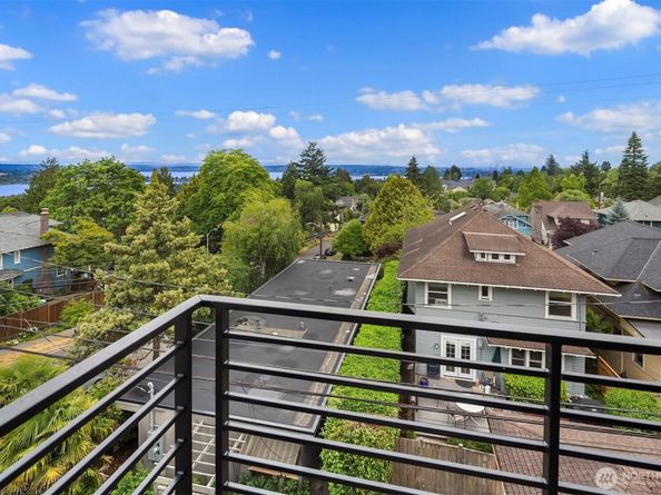 1244 15th Avenue E 9, Seattle WA 98112