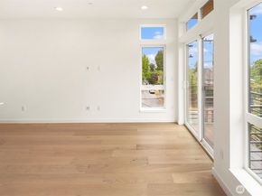 1244 15th Avenue E 9, Seattle WA 98112