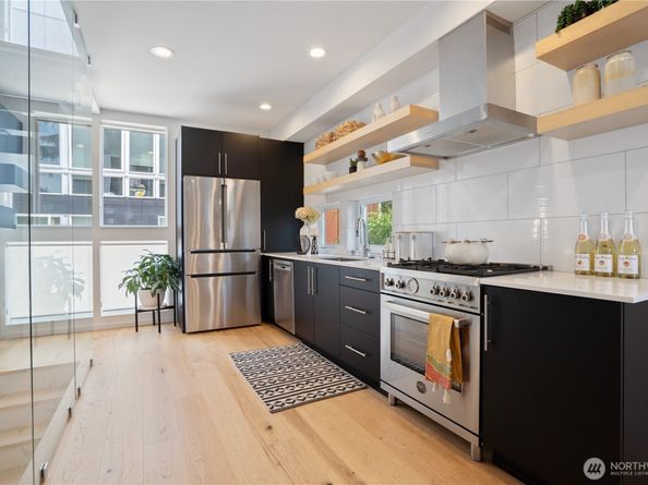115 27th Avenue E D, Seattle WA 98112