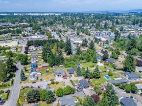9621 1st Avenue SE, Everett WA 98208