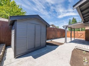 9621 1st Avenue SE, Everett WA 98208