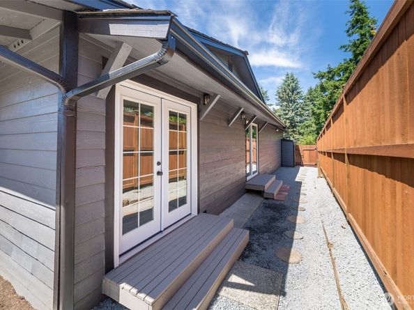 9621 1st Avenue SE, Everett WA 98208