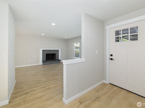 9621 1st Avenue SE, Everett WA 98208