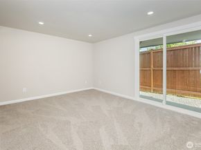 9621 1st Avenue SE, Everett WA 98208