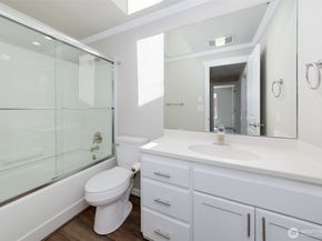 9621 1st Avenue SE, Everett WA 98208