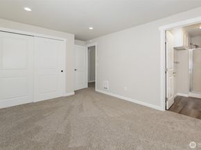 9621 1st Avenue SE, Everett WA 98208