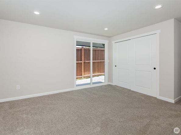9621 1st Avenue SE, Everett WA 98208