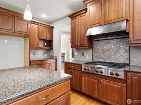 8516 NE 198th Street, Bothell WA 98011