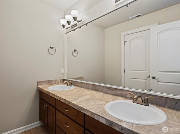 8516 NE 198th Street, Bothell WA 98011