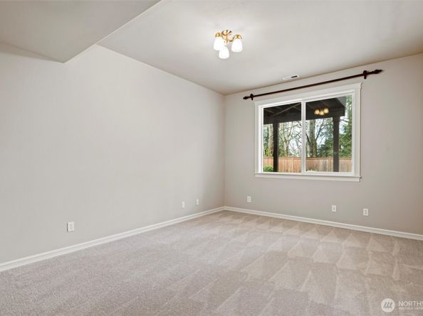 8516 NE 198th Street, Bothell WA 98011