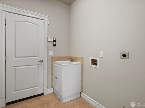 8516 NE 198th Street, Bothell WA 98011