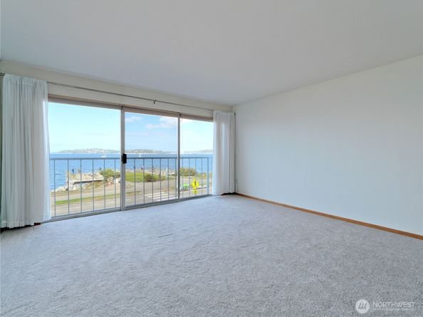 1156 Alki Avenue SW 204, Seattle WA 98116