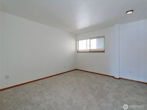 1156 Alki Avenue SW 204, Seattle WA 98116