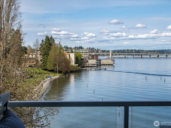 1800 43rd Avenue E 401, Seattle WA 98112