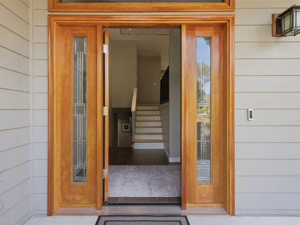 1703 128th Avenue SE, Bellevue WA 98005