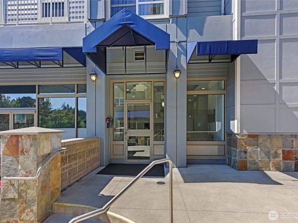 300 High School Road NE 406, Bainbridge Island WA 98110