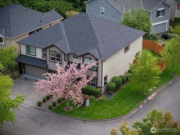 8323 229th Drive NE, Redmond WA 98053