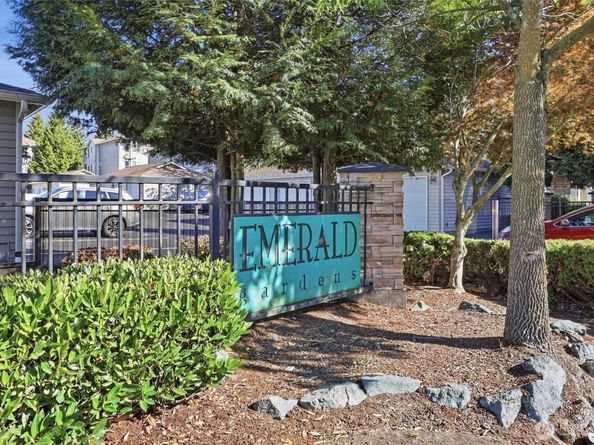 10025 9th Avenue W E102, Everett WA 98204