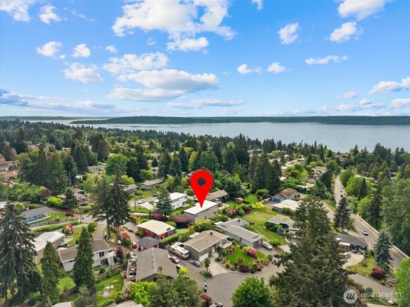 230 SW 183rd Street, Normandy Park WA 98166