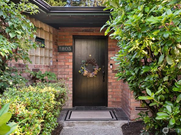 1805 NW 95th Street, Seattle WA 98117