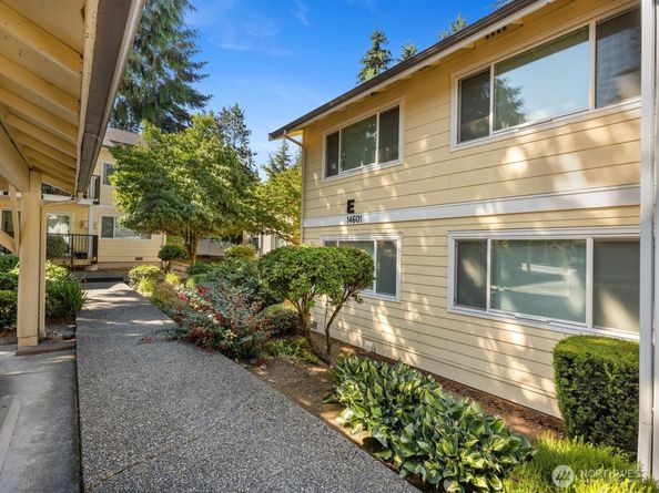 14601 NE 50th Place E6, Bellevue WA 98007